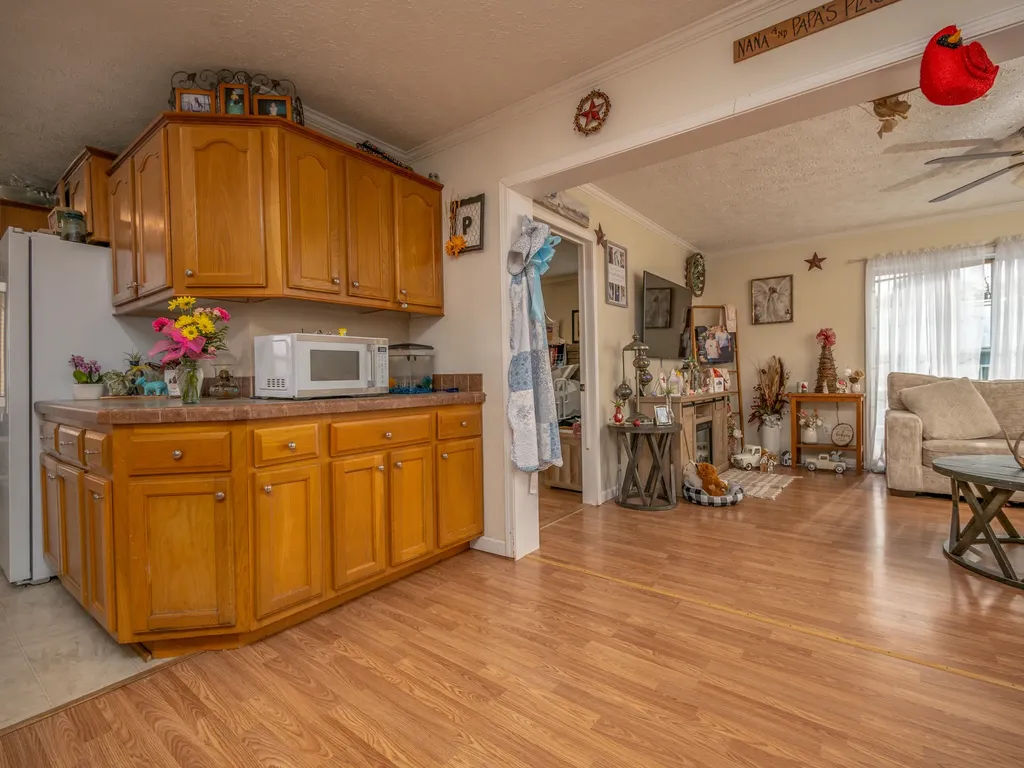 99 Kennedy Court Morehead KY 40351