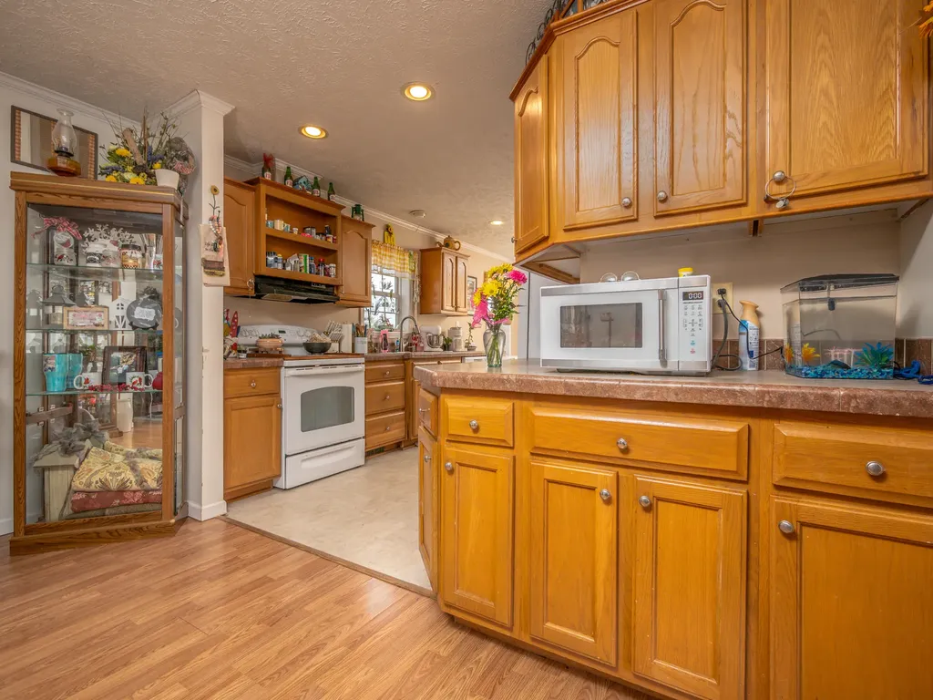 99 Kennedy Court Morehead KY 40351