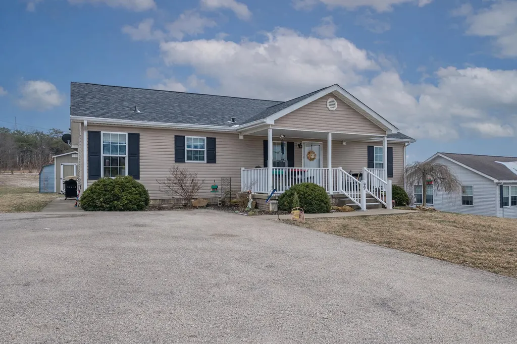 99 Kennedy Court Morehead KY 40351