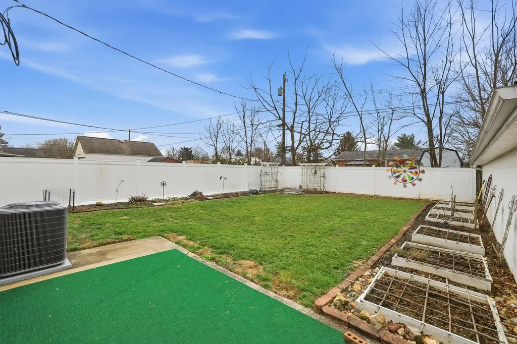 744 Kingston Road Lexington KY 40505
