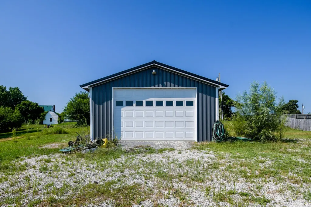 7674 Veterans Memorial Highway Sharpsburg KY 40374