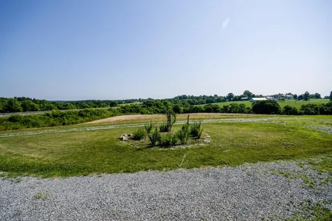 7674 Veterans Memorial Highway Sharpsburg KY 40374