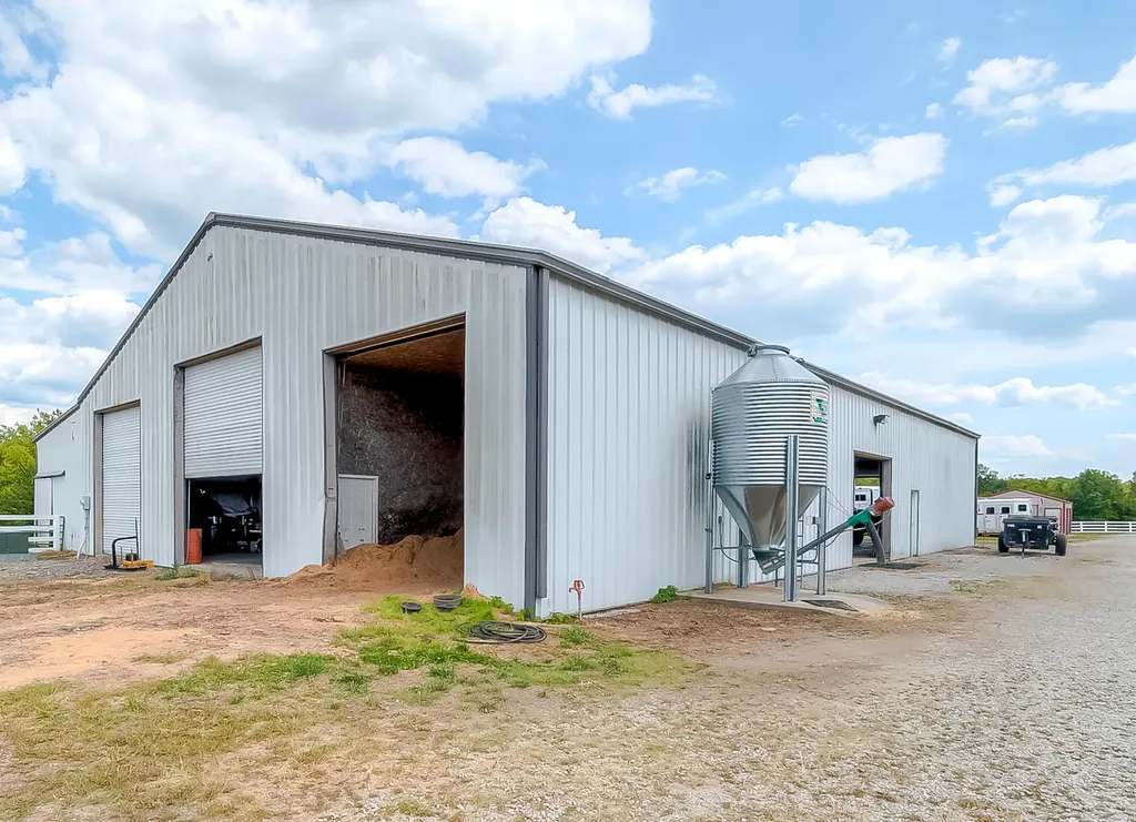 2305 Harrodsburg Road Lawrenceburg KY 40342