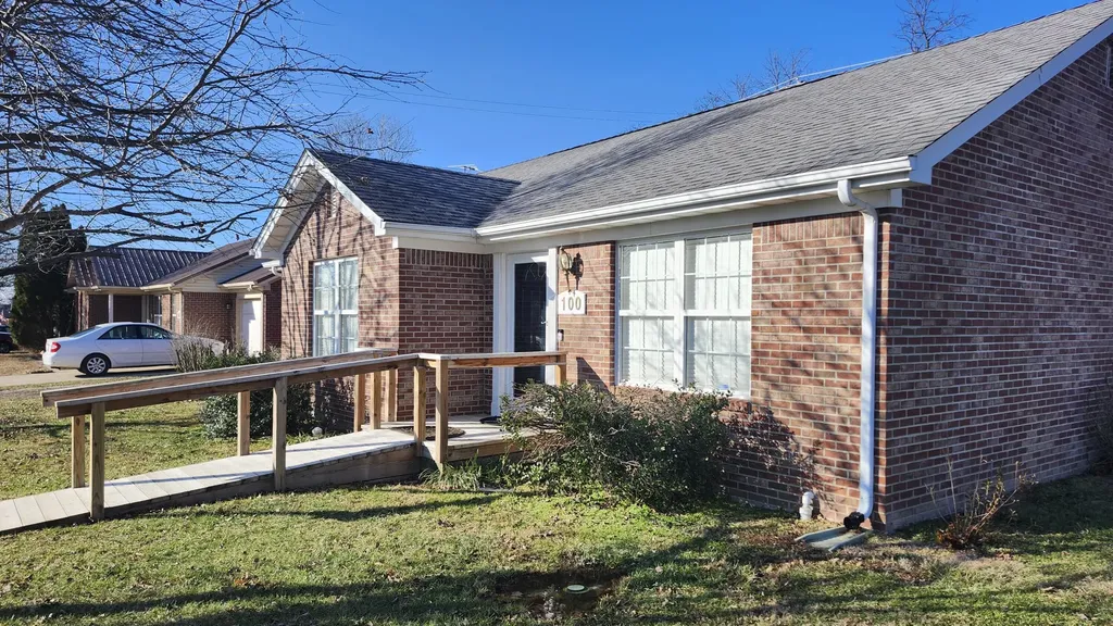 100 Henry Drive Berea KY 40403