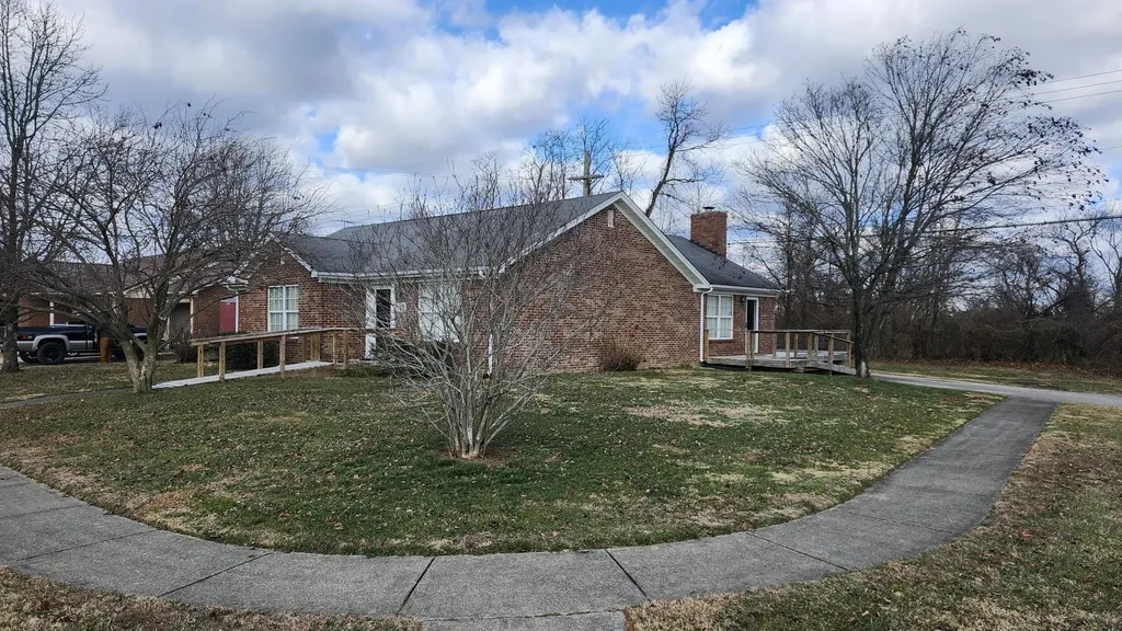 100 Henry Drive Berea KY 40403