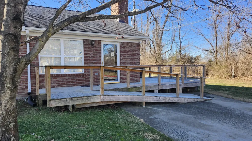 100 Henry Drive Berea KY 40403