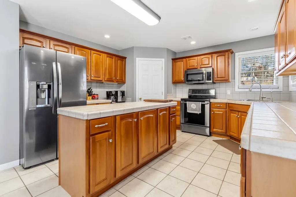 109 Shelby Lane Stanford KY 40484