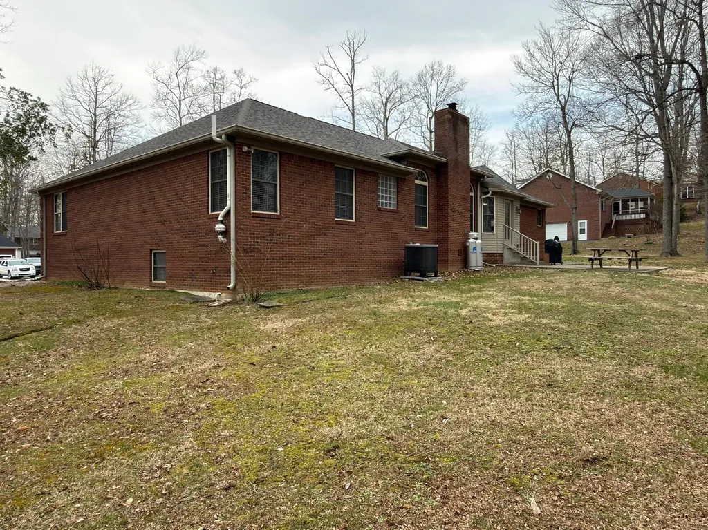 109 Shelby Lane Stanford KY 40484