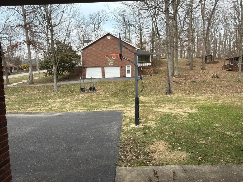 109 Shelby Lane Stanford KY 40484