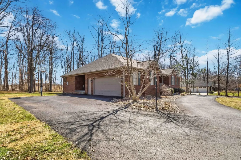 109 Shelby Lane Stanford KY 40484