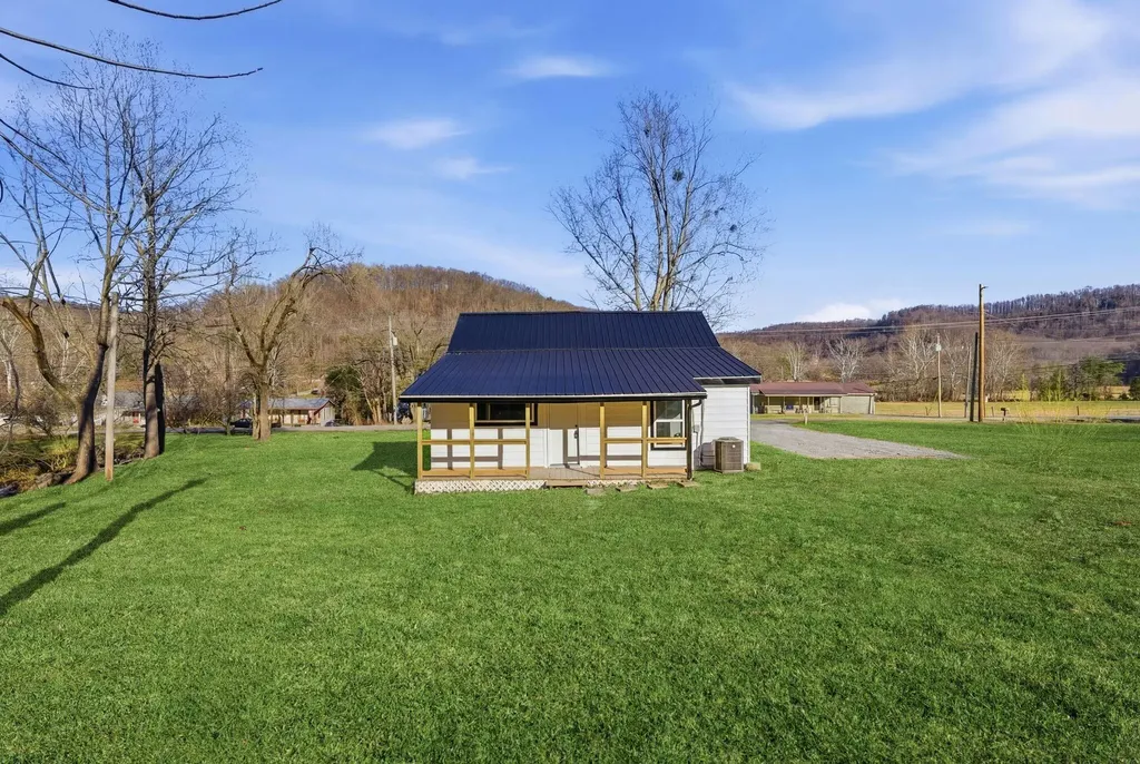 2919 Scaffold Cane Road Berea KY 40403