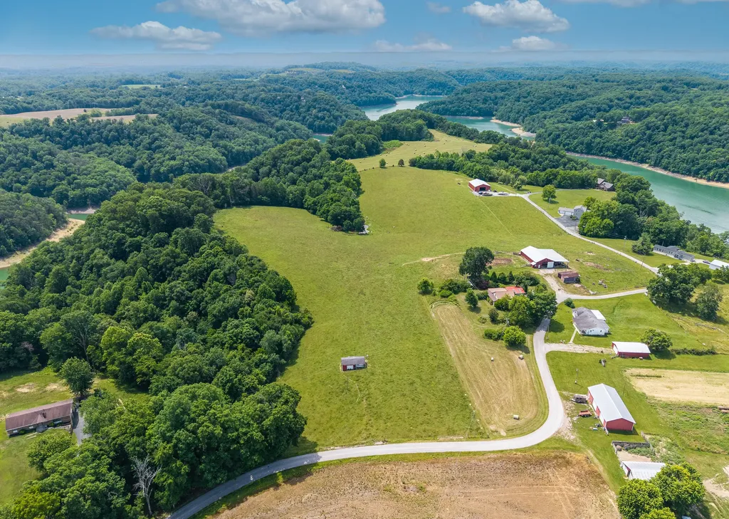 3175 Ard Ridge Road Nancy KY 42544