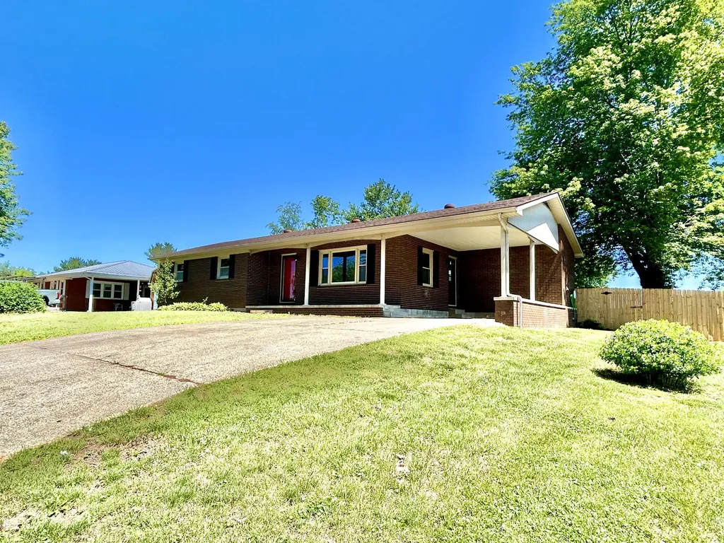 138 Country Hill Drive Somerset KY 42503