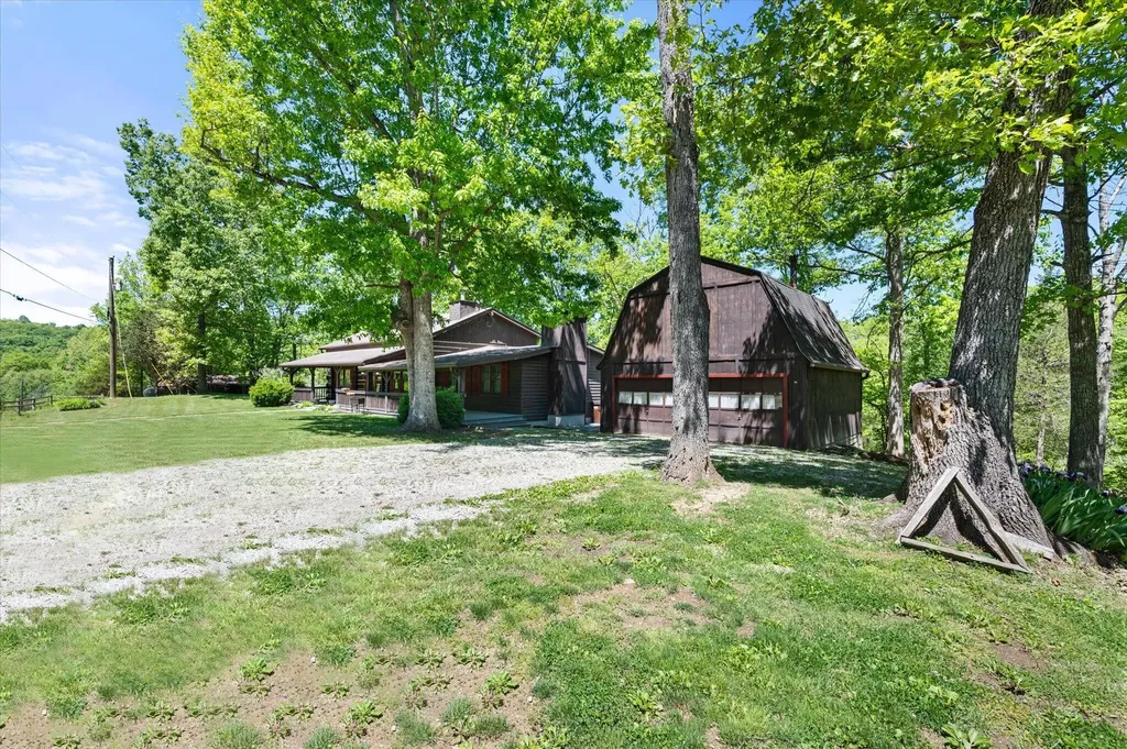150 Lecompte Bottom Road Pleasureville KY 40057