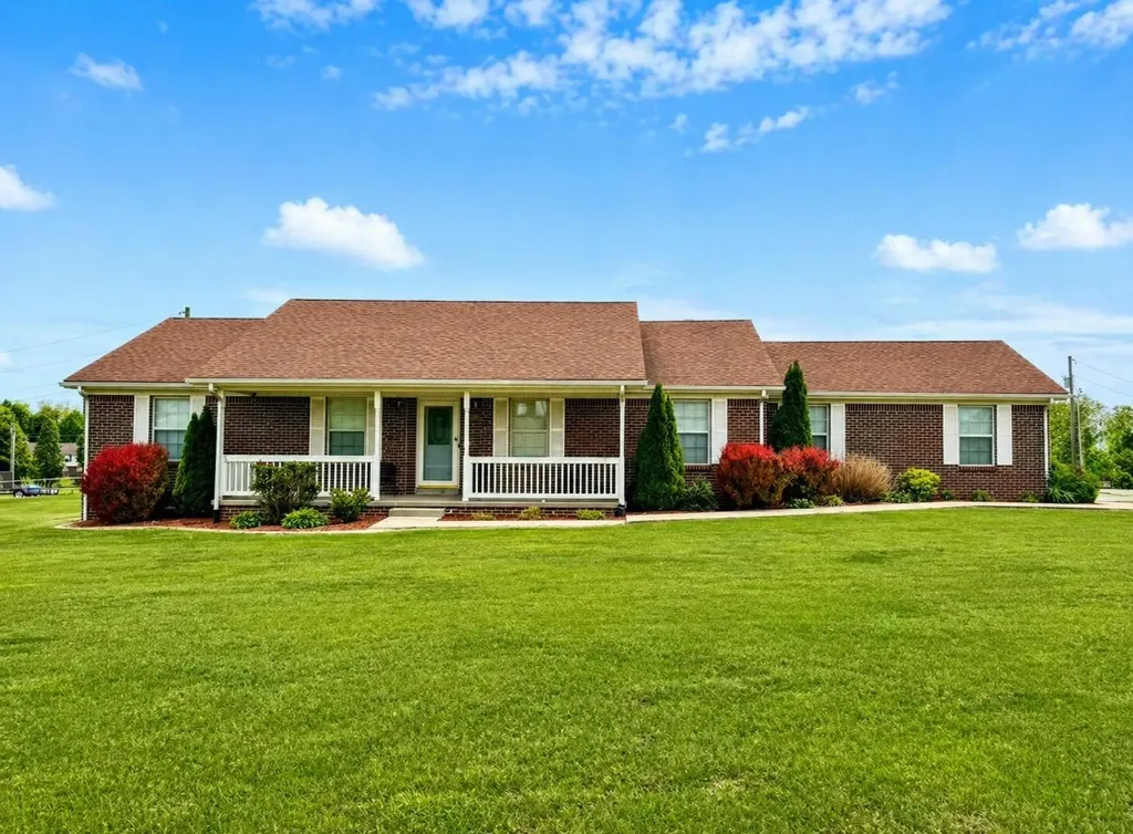 1034 Barker Lane Berea KY 40403