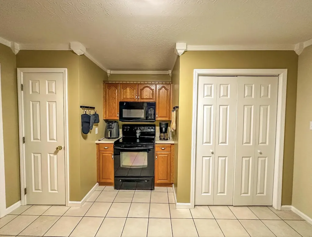 1034 Barker Lane Berea KY 40403