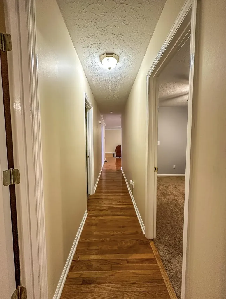 1034 Barker Lane Berea KY 40403