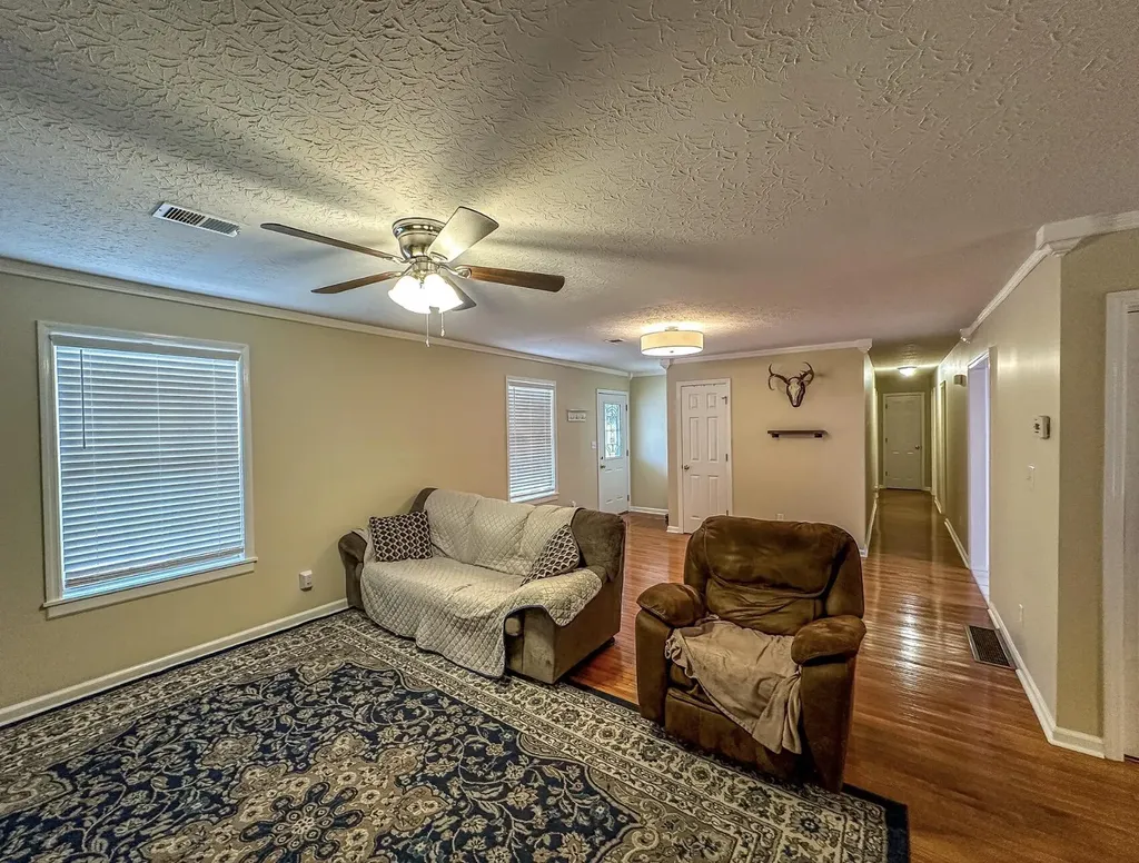 1034 Barker Lane Berea KY 40403
