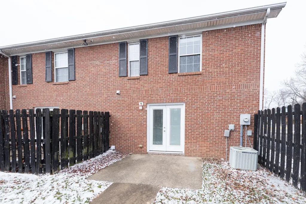 3696 Arbor Drive Lexington KY 40517
