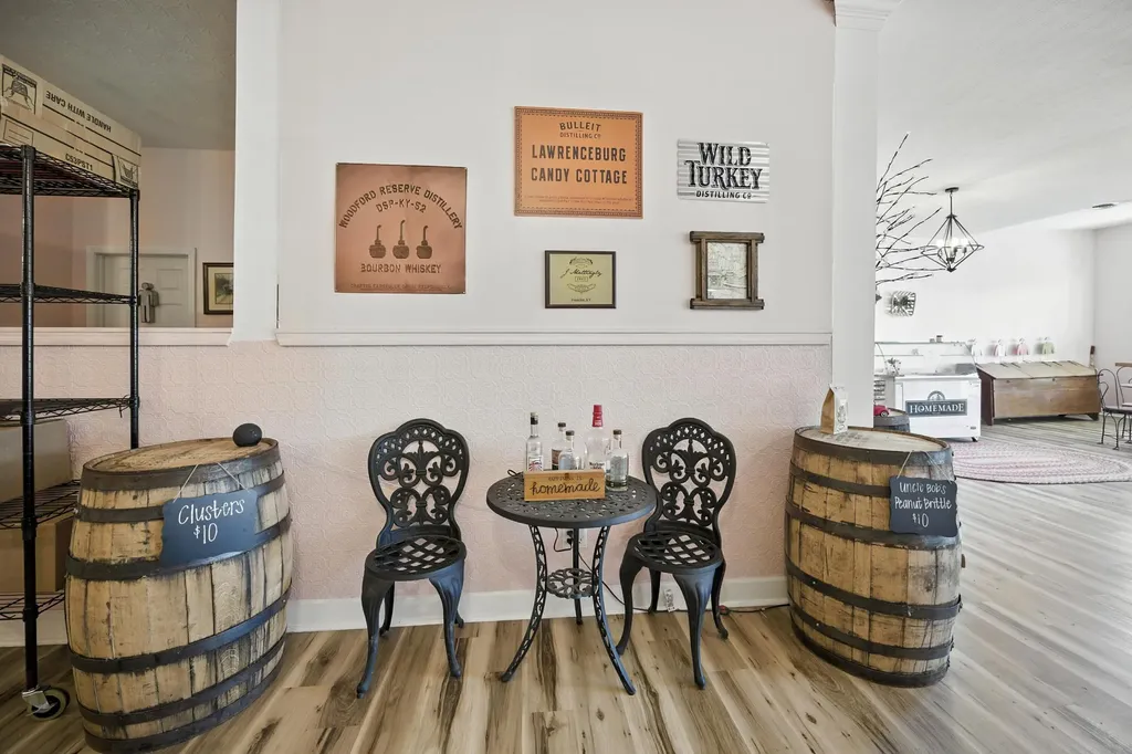 506 W Broadway Street Lawrenceburg KY 40342