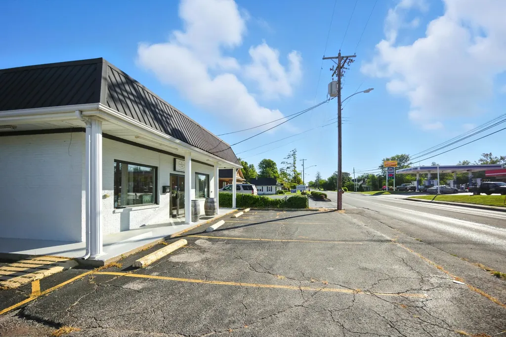 506 W Broadway Street Lawrenceburg KY 40342