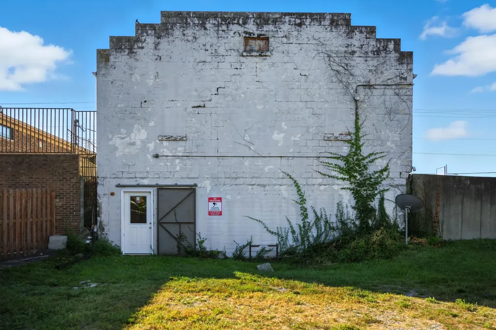 506 W Broadway Street Lawrenceburg KY 40342