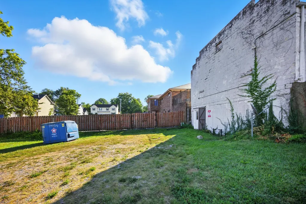 506 W Broadway Street Lawrenceburg KY 40342