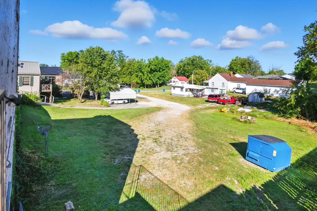 506 W Broadway Street Lawrenceburg KY 40342
