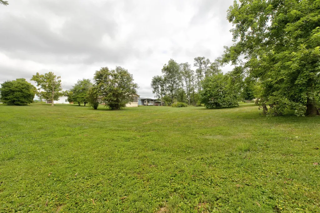 913-916 Robin Avenue Mt Sterling KY 40353