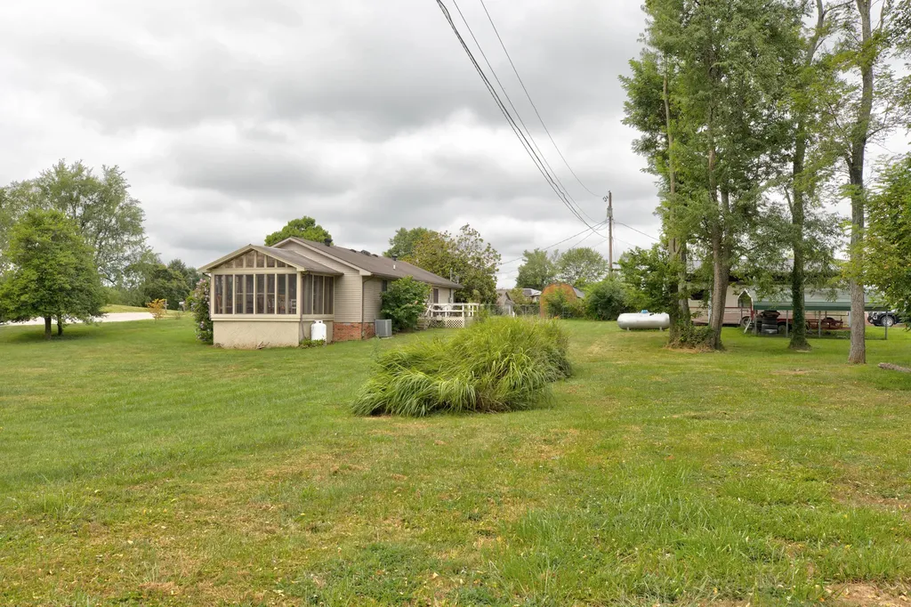 913-916 Robin Avenue Mt Sterling KY 40353