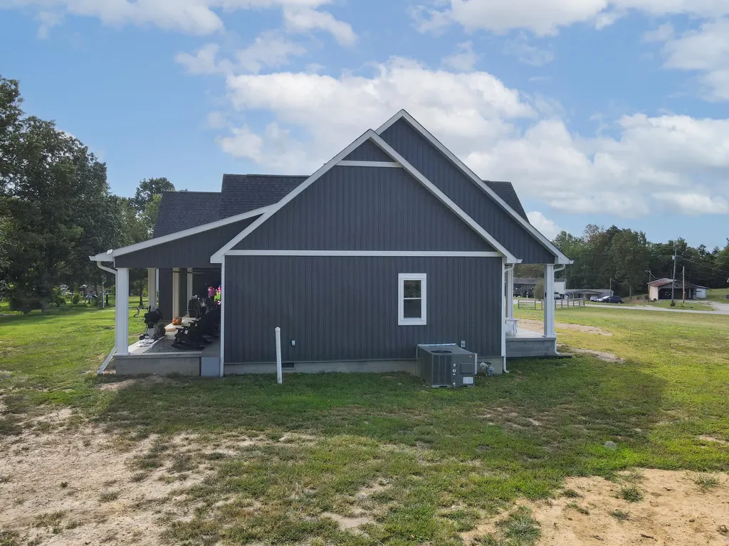 495 Kentucky 1470 Strunk KY 42649