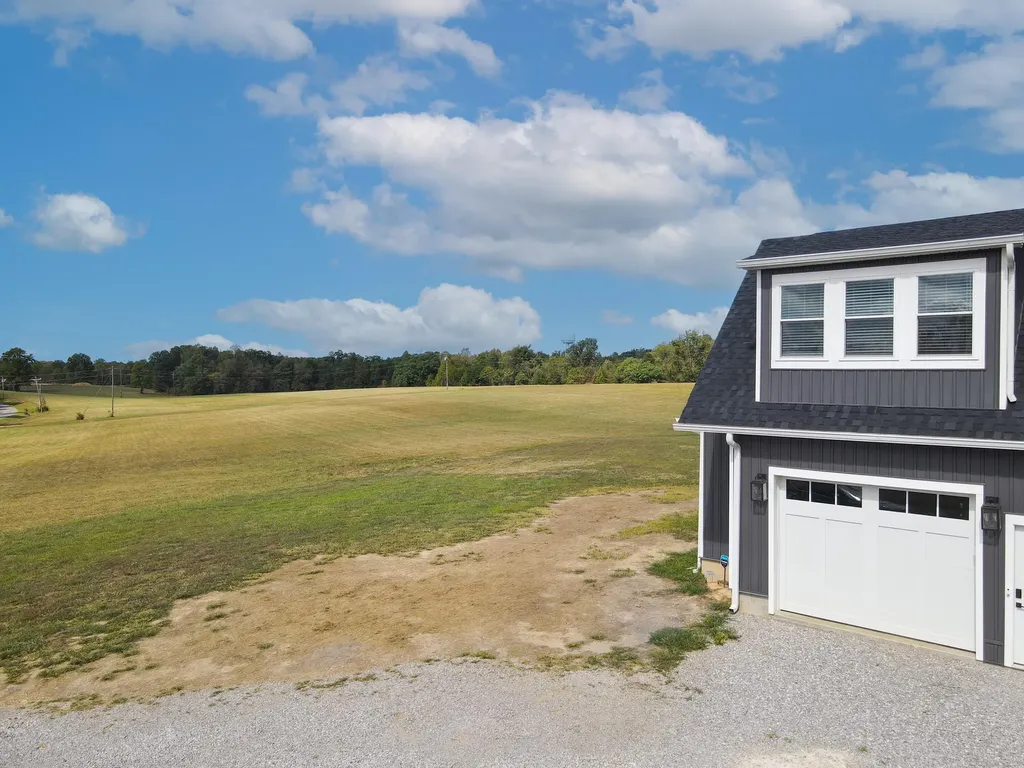 495 Kentucky 1470 Strunk KY 42649