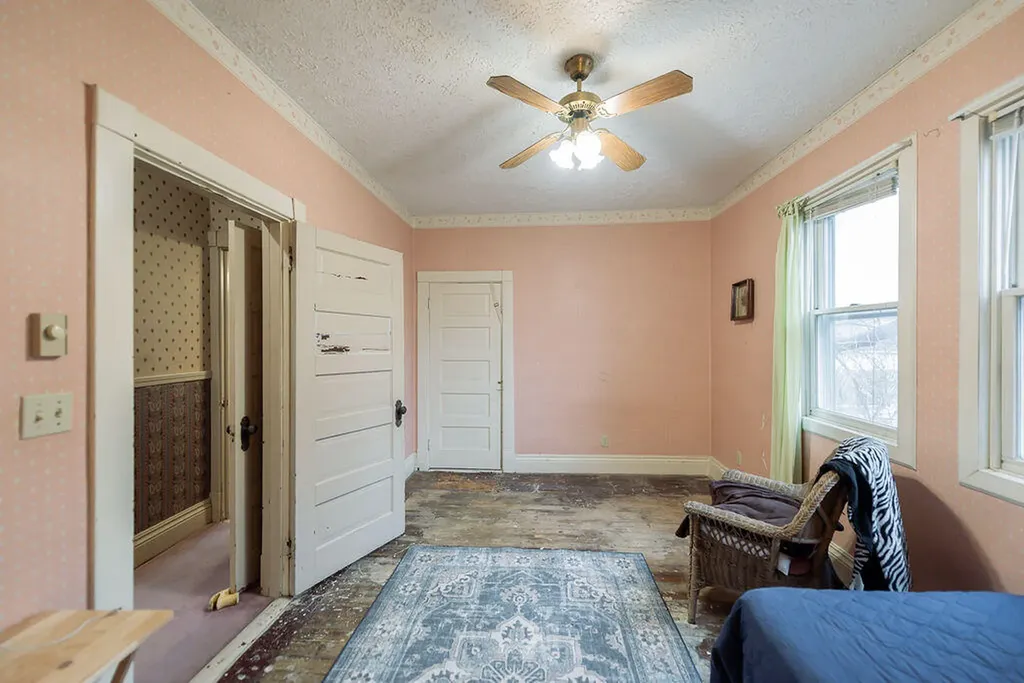334 S Burns Avenue Winchester KY 40391