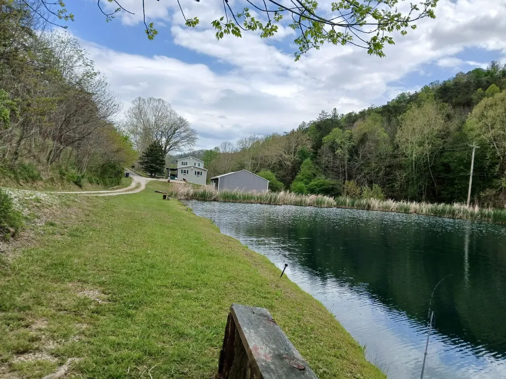 520 State Highway 708 Beattyville KY 41311