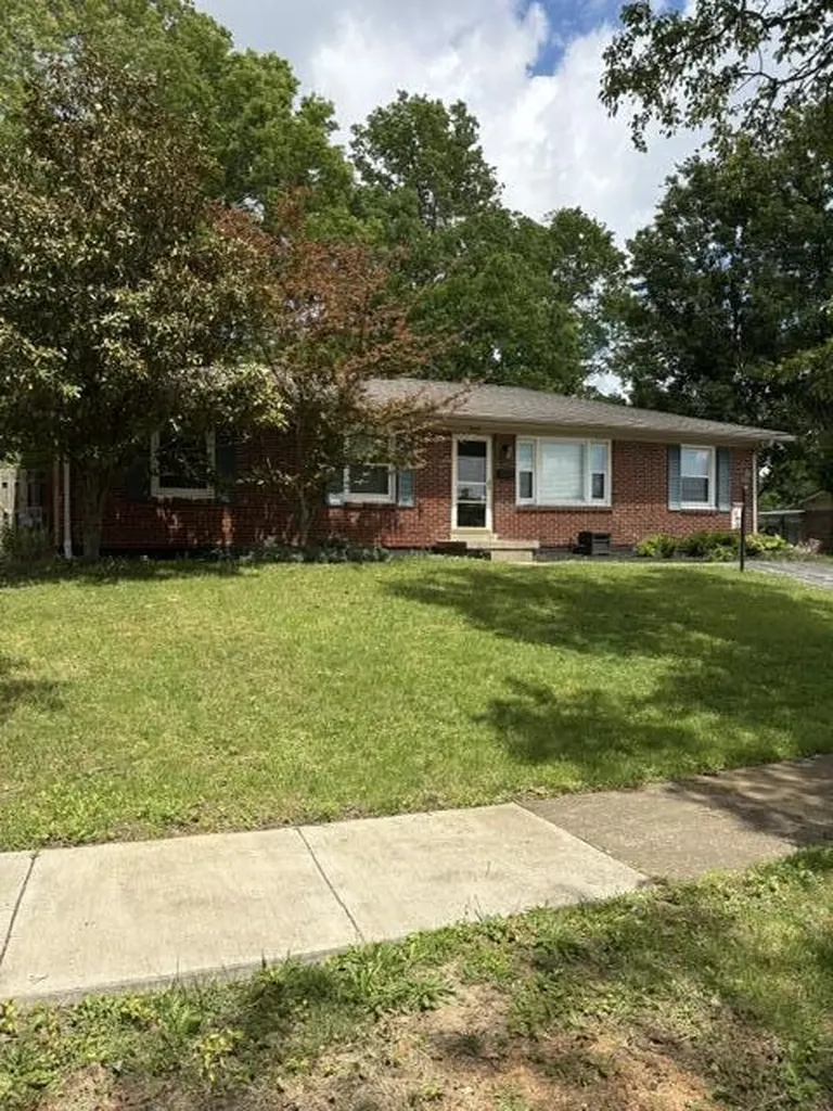 1109 Greentree Court Lexington KY 40517
