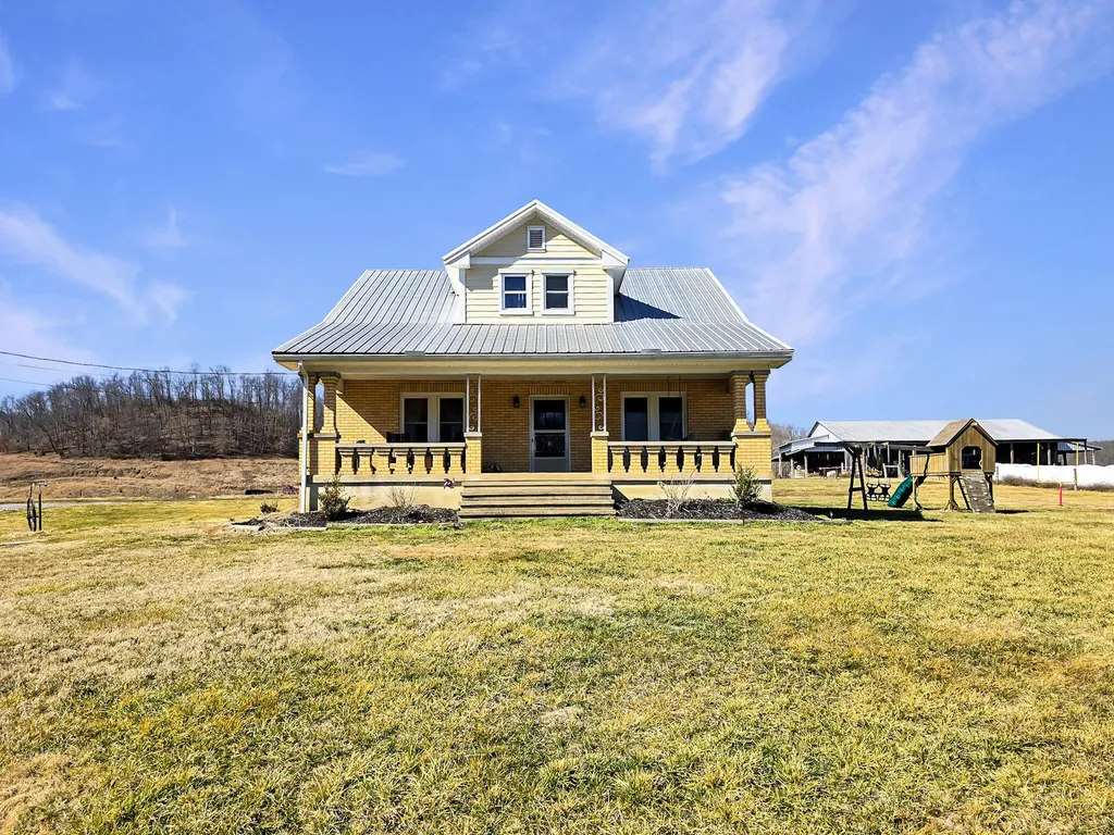 423 Loop Road Hustonville KY 40437