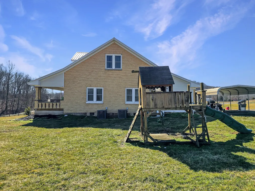 423 Loop Road Hustonville KY 40437