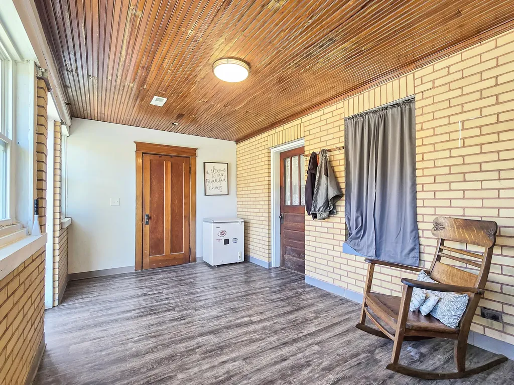 423 Loop Road Hustonville KY 40437