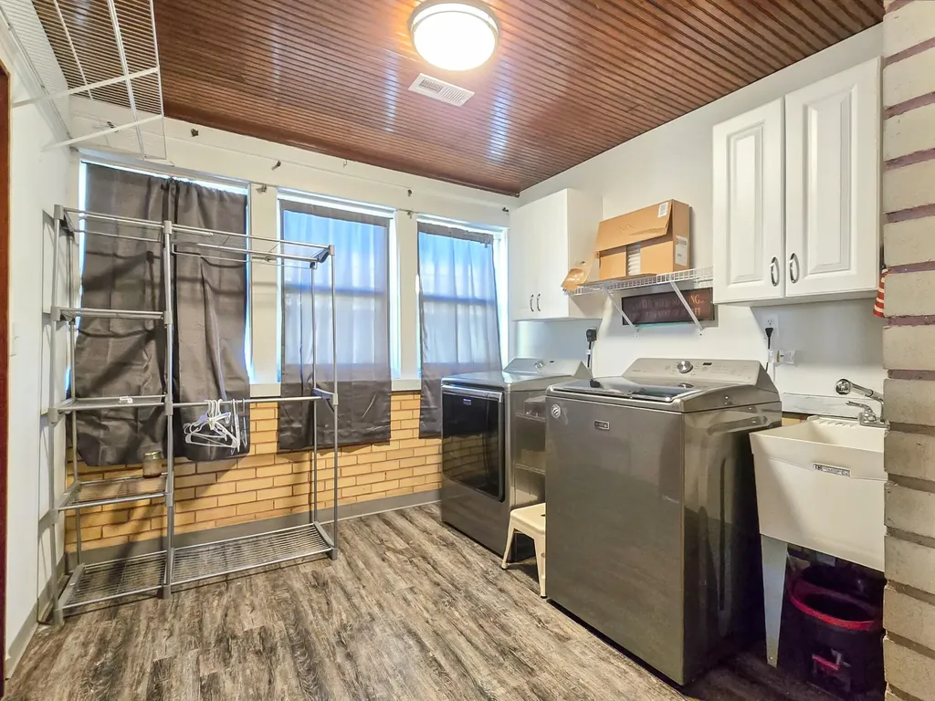 423 Loop Road Hustonville KY 40437