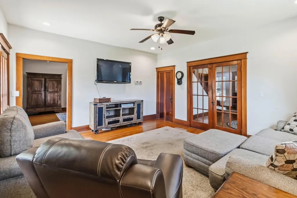423 Loop Road Hustonville KY 40437
