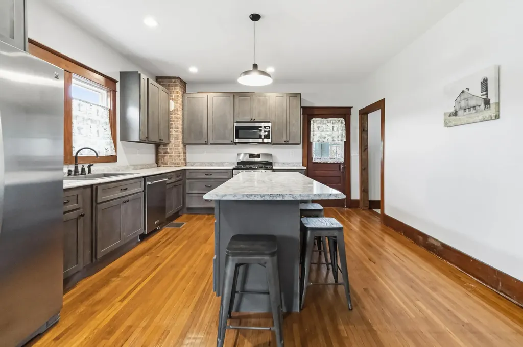 423 Loop Road Hustonville KY 40437
