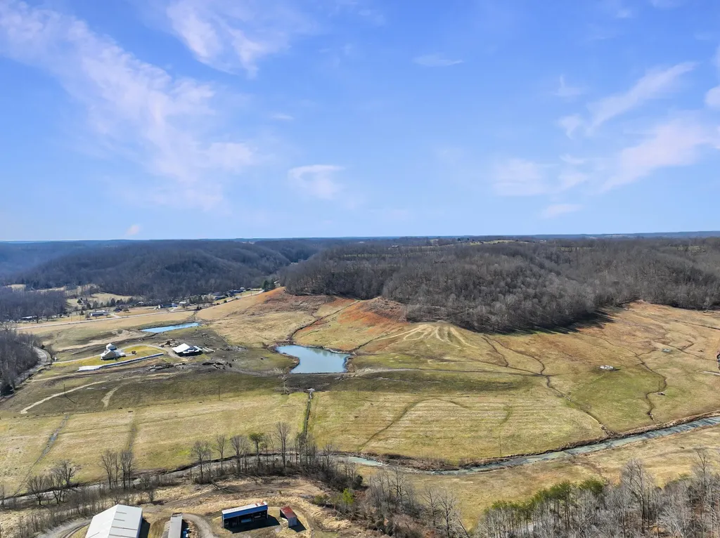 423 Loop Road Hustonville KY 40437