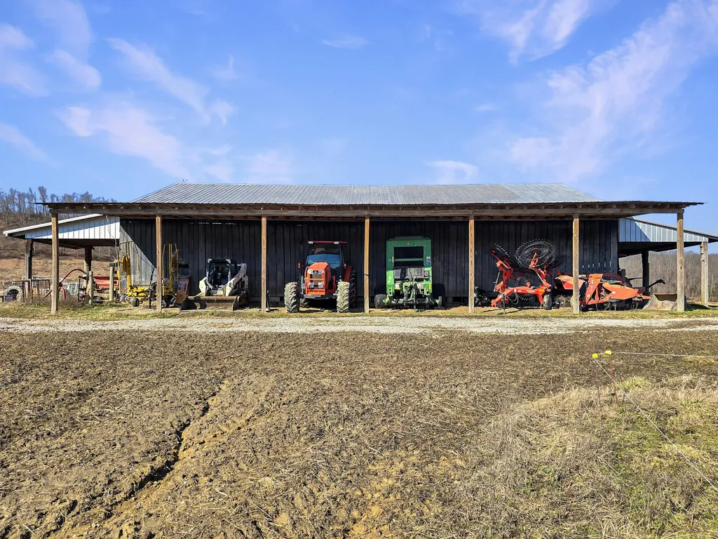 423 Loop Road Hustonville KY 40437