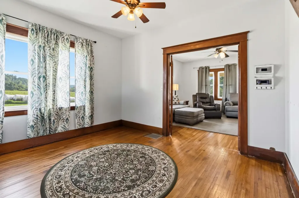 423 Loop Road Hustonville KY 40437