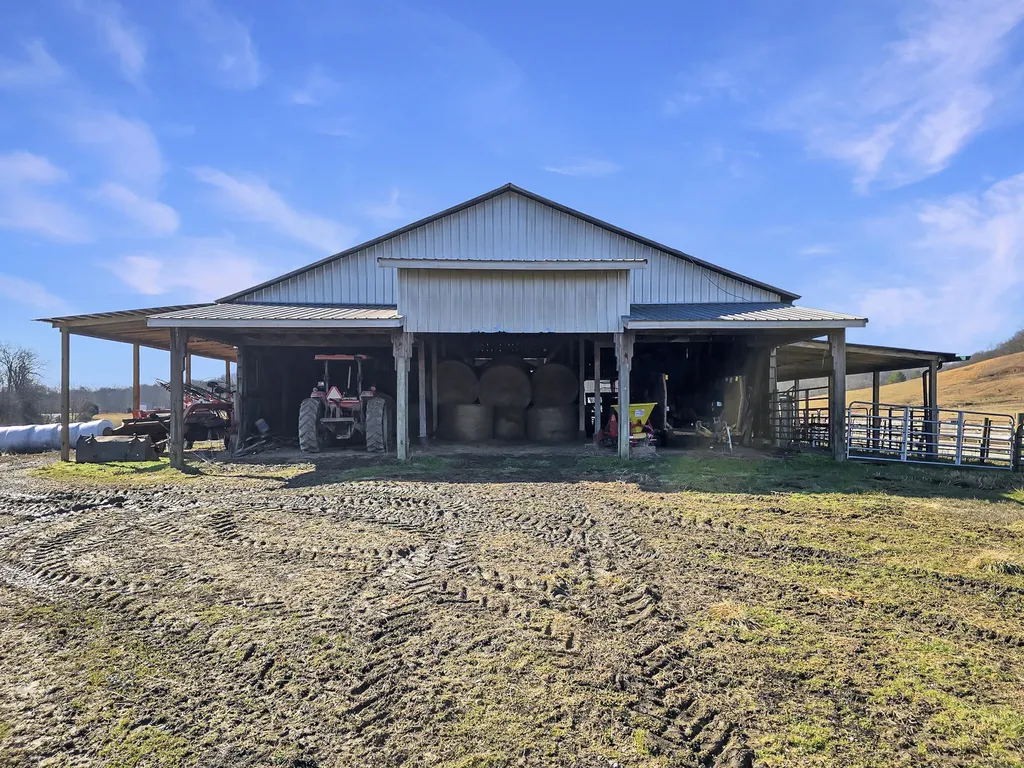 423 Loop Road Hustonville KY 40437