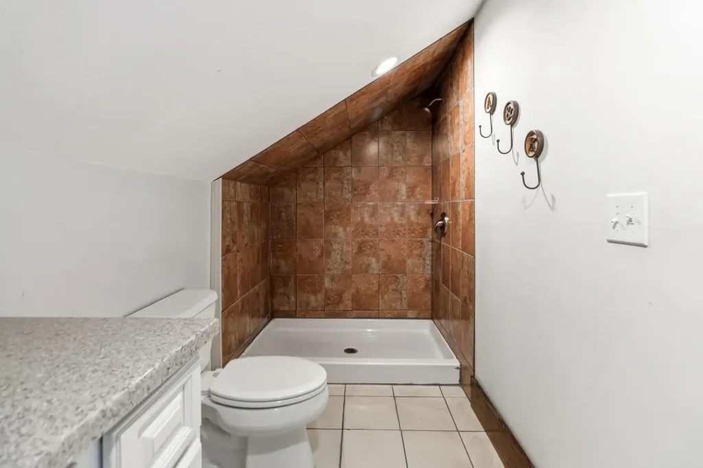 423 Loop Road Hustonville KY 40437
