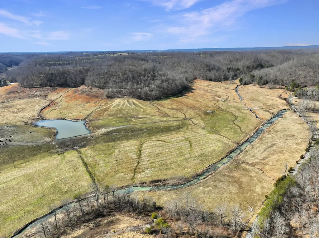 423 Loop Road Hustonville KY 40437