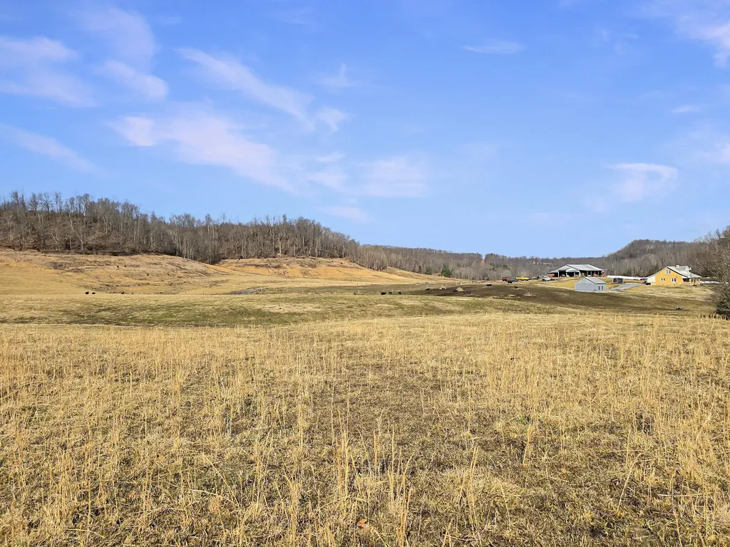 423 Loop Road Hustonville KY 40437