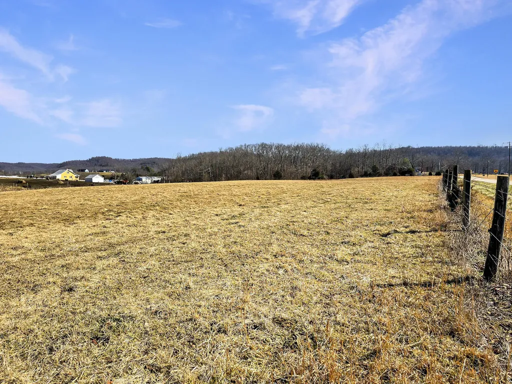 423 Loop Road Hustonville KY 40437