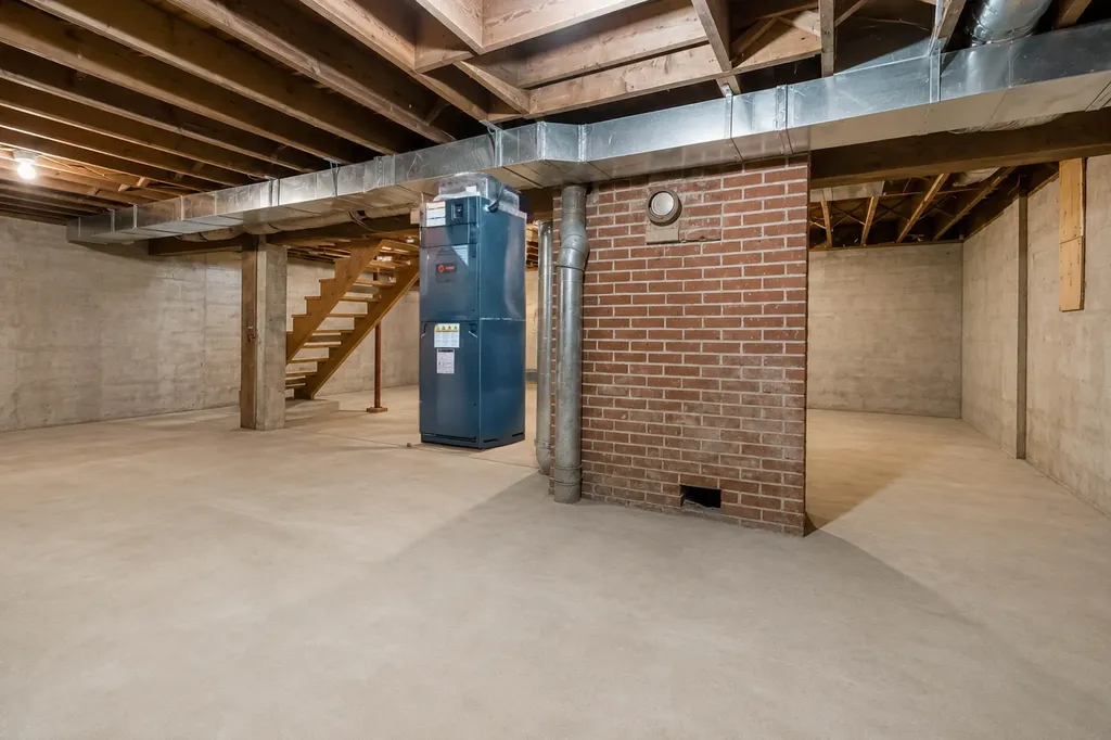 423 Loop Road Hustonville KY 40437